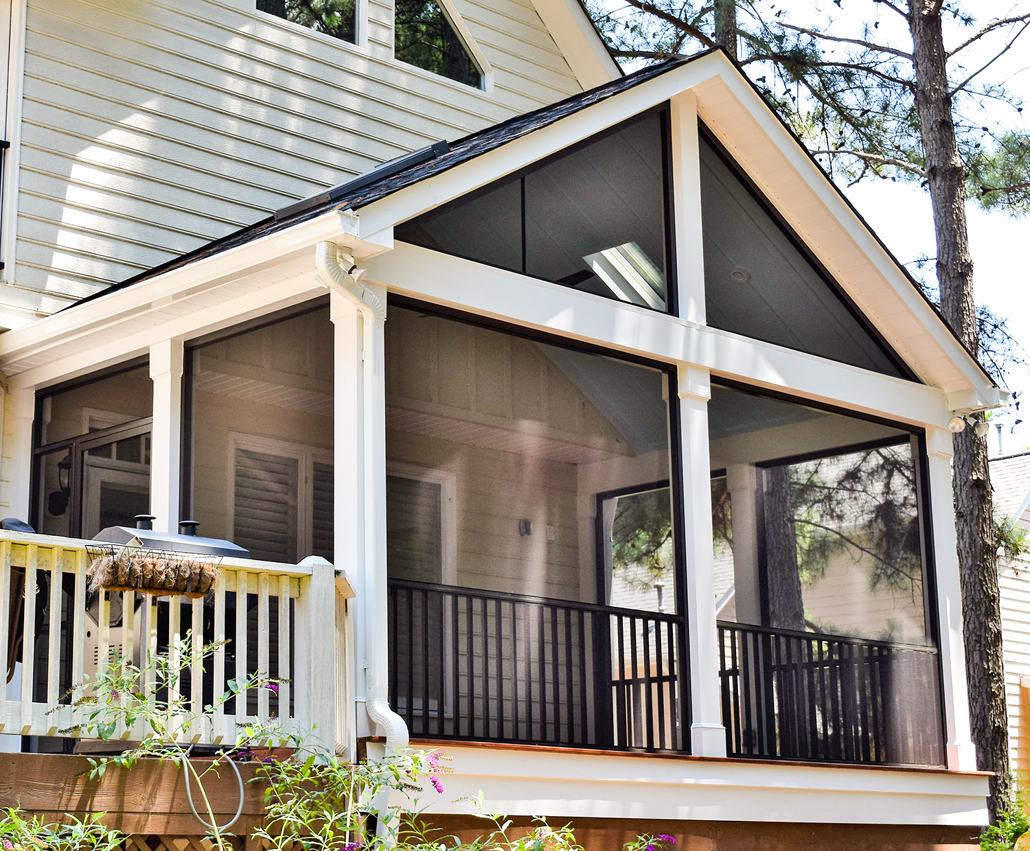 screened porch builder