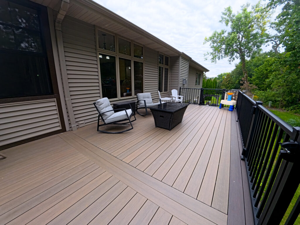 Composite Deck in Genoa