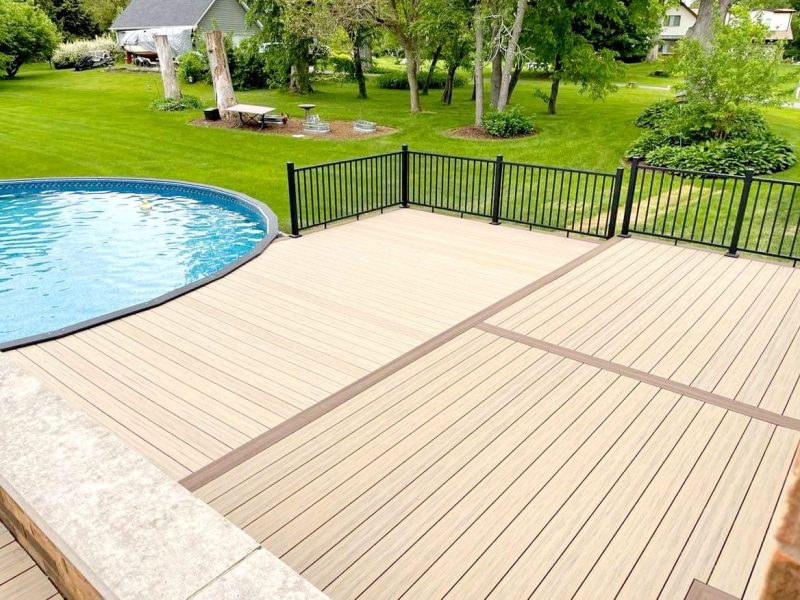Composite Deck In Spring Grove