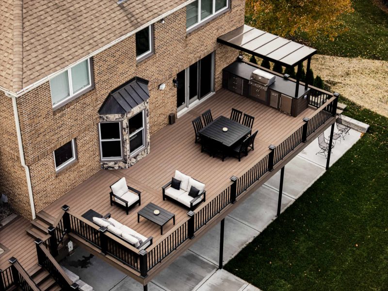 Deck builder Inverness, IL