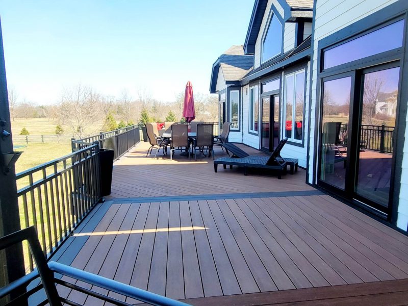 Custom Deck BullValley IL