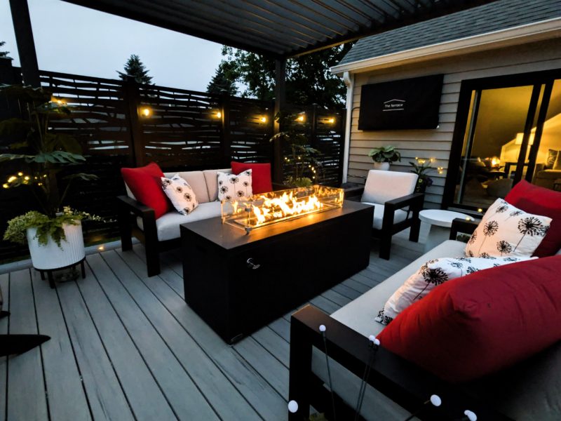 Composite deck Crystal Lake