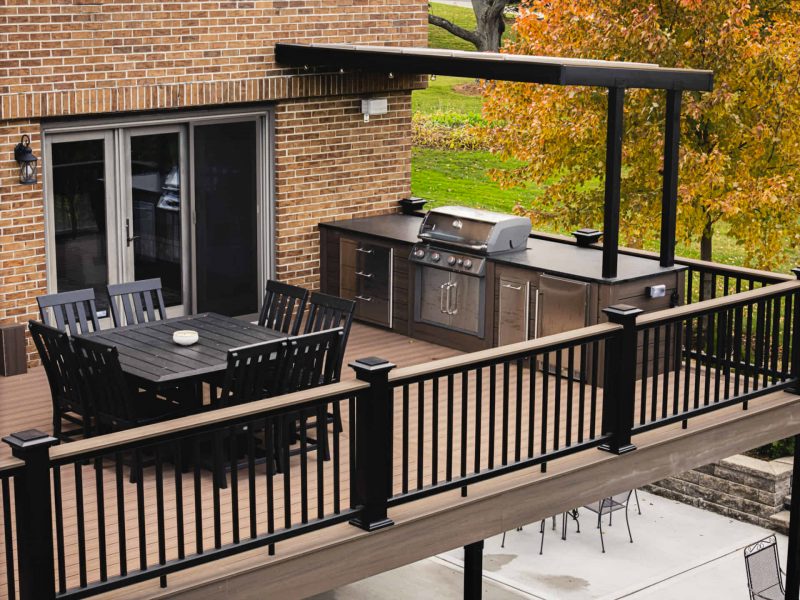 Deck builder Inverness, IL